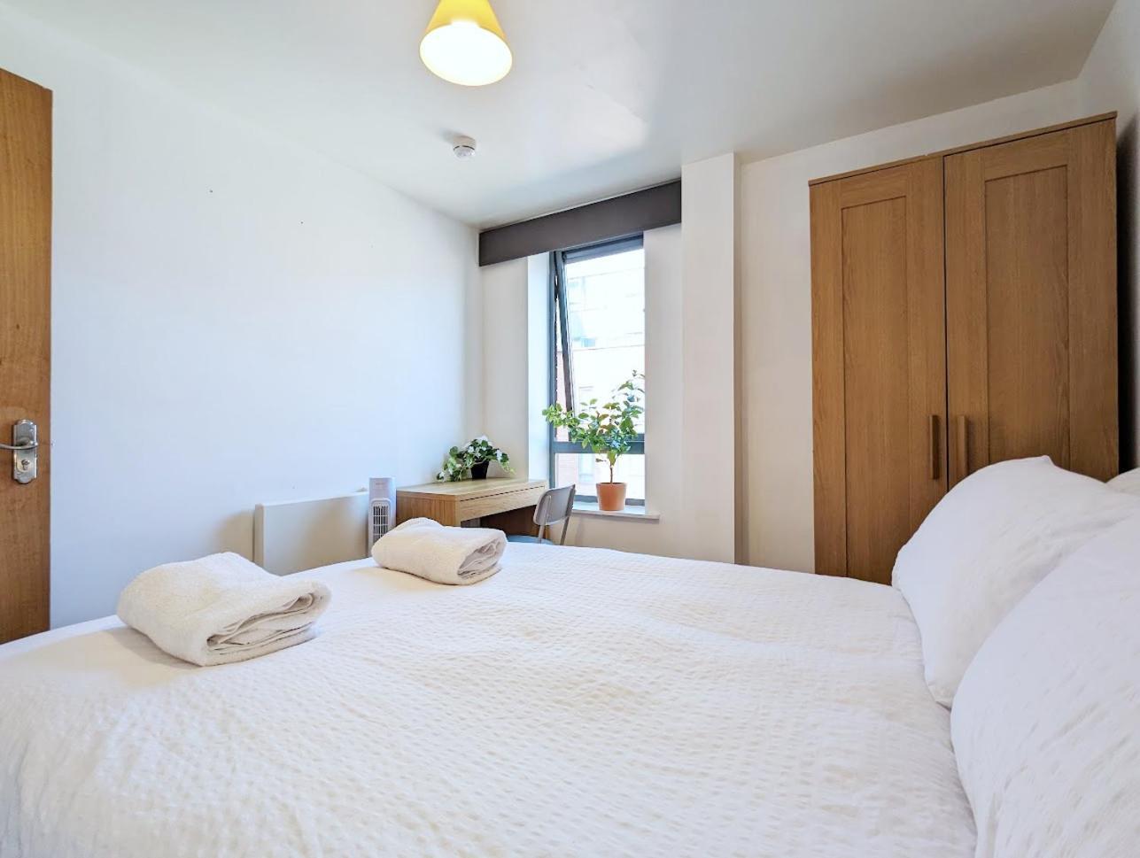 Guest Room In City Centre Near Key Attractions 利物浦 外观 照片