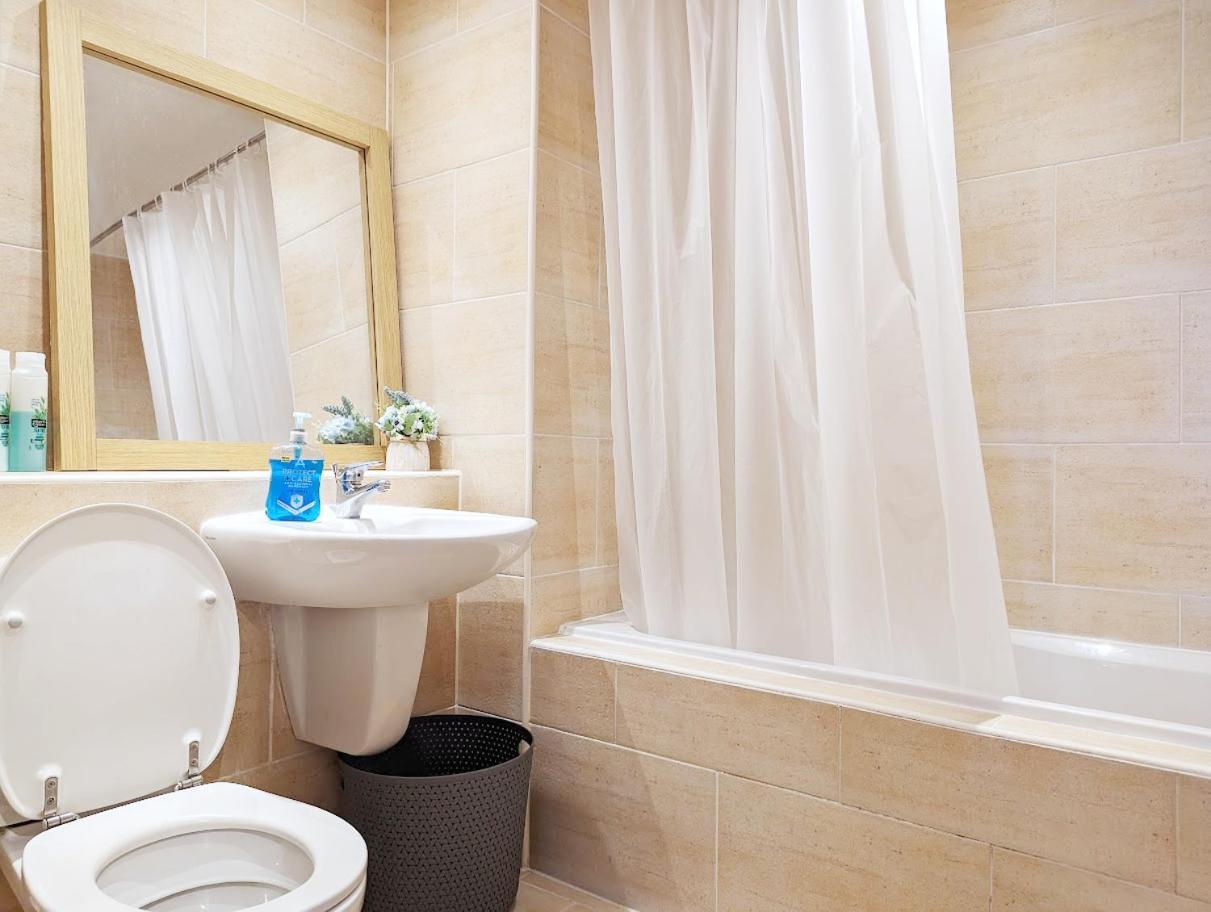 Guest Room In City Centre Near Key Attractions 利物浦 外观 照片